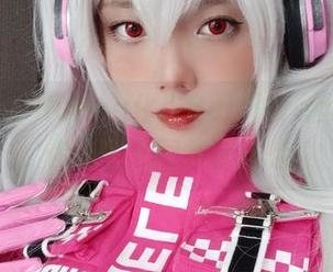 Messie Huang化身Hololive团长,给你无圣光图集新体验