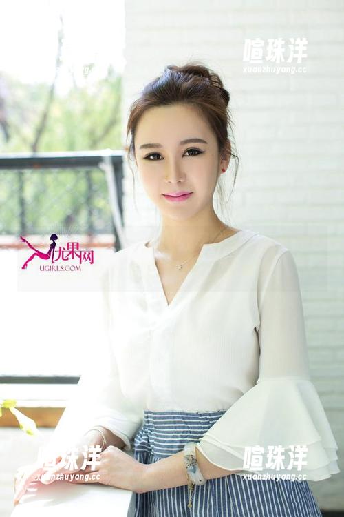 UGirls尤果网-杨乔之 UGirls尤果网 - 美图效果炸裂,杨乔之你居然也能这般轻松驾驭裤里丝。