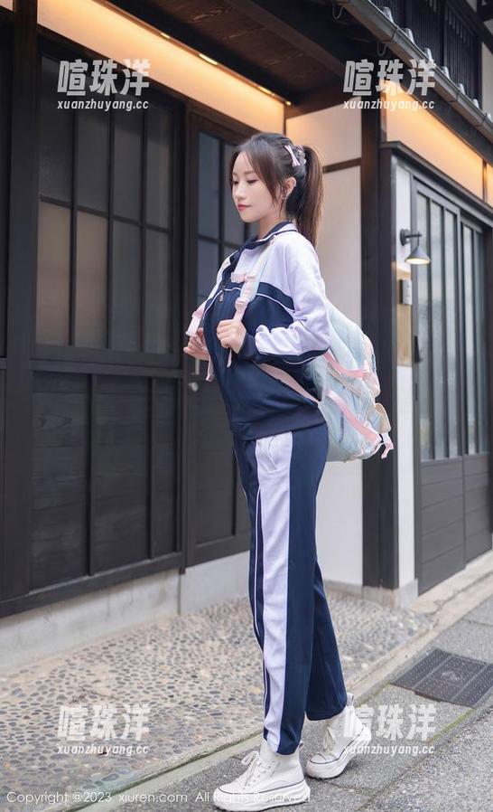 Xiuren秀人网-九月生 Xiuren秀人网 - 九月生,一个看了让人恨不得盯着的名字,尤其是她那美腿的套图,恣意而放荡。