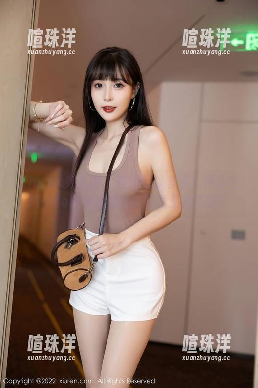 Xiuren秀人网 - 美图可以多点？伊小七MoMo和她姐姐的问题就是拍不够！