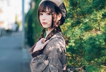 shimo霜月,YorForger与免费资源,你的偏心让我很无奈。