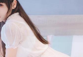 “肉丝妹妹”——usejan蓝蓝的高清美图总让我想多了,嘿嘿。