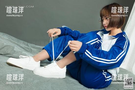 丽柜 - 说到黑色，这波露露最新作品有点小惊艳吧。