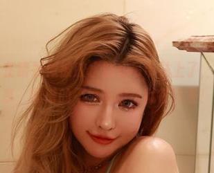 微密圈 - 于芷晴疑似被胶水粘在吊带袜上了,去看高清分享,靠谱的不靠谱段子就在这里!