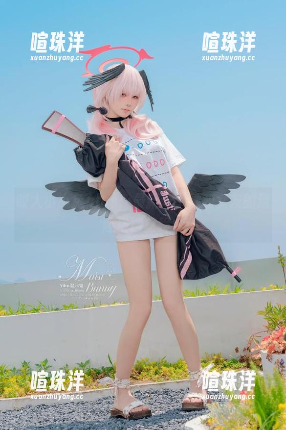 咬人小小兔 咬人小小兔plus:最新分享她和女友的逗趣搭档旅程!