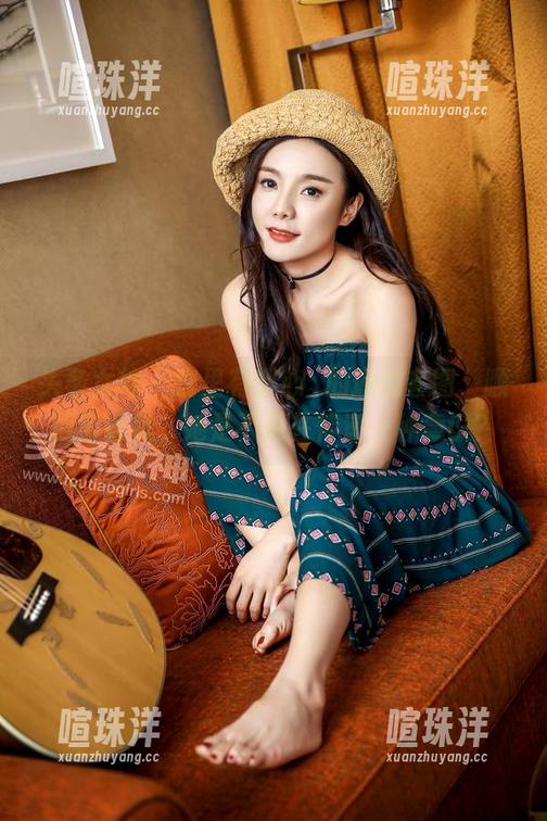 头条女神-梦心玥 头条女神 - 这里有梦心玥的瑜伽套图,顺便告诉我,她是不是在传递一种意识?