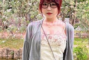 作品集里的宝儿mysterial与索尼子:一个幽默的分享,真是个百变组合!