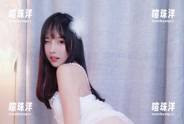 小小奶瓶儿 啊,小小奶瓶儿的生日限定仙女兔,这也太好看了,壁纸都是奢侈品吧?