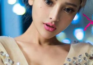 尤果网 - 平静中透着霸气，蜜儿的女王写真让人坠入不同的想法。