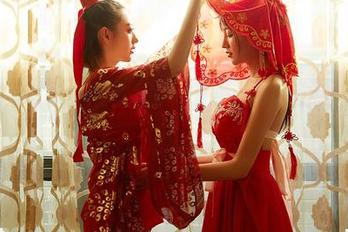 尤蜜荟 - 看着易阳的礼服套图,不禁思考,今天我应该穿什么呢?
