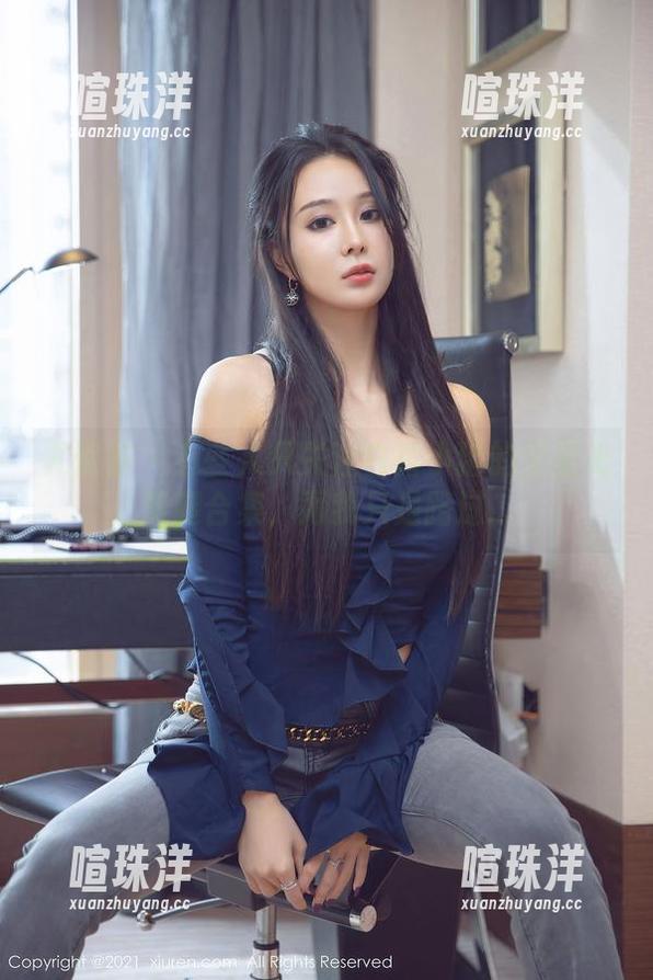 尤蜜荟-白露小猪 尤蜜荟 - 有些人只关注白露小猪的无圣光美腿合集,而我只是路过...