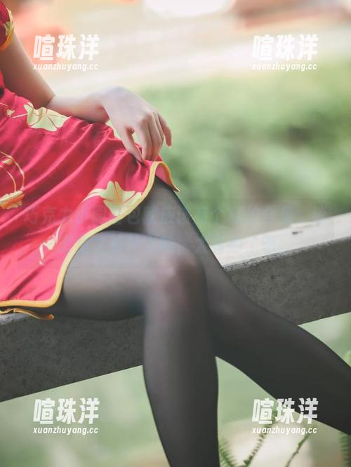 巧克力小圆面包 巧克力小圆面包就应该有个私拍合集,谈恋兔之踪什么的,太有趣了吧。