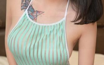 推女神 - 谭晓彤的新写真,更新—是温柔还是求生本能?