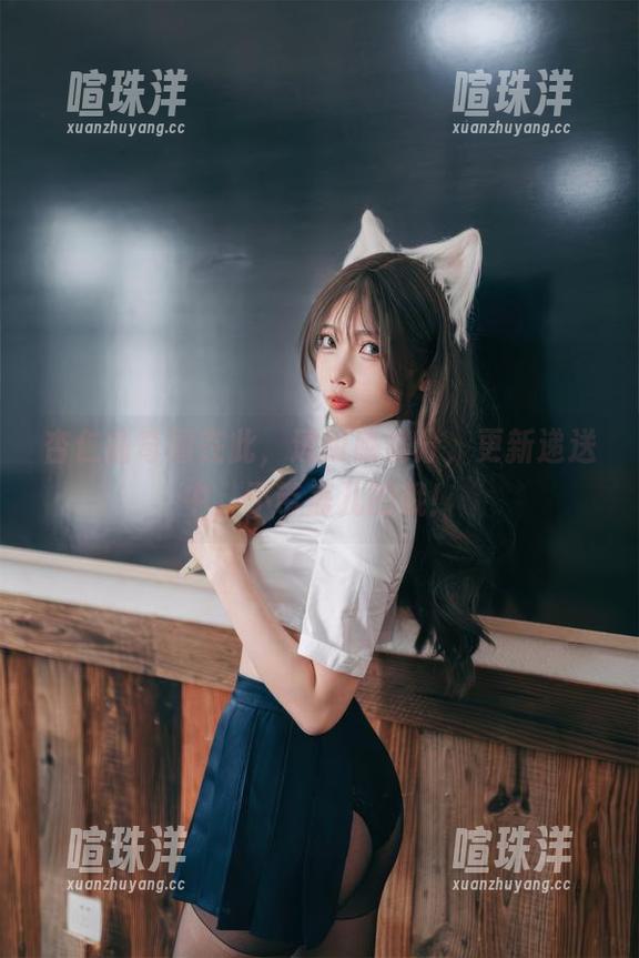 杏仁曲奇 杏仁曲奇图在此,透明感满分,更新递送中,不带盖儿的哦!