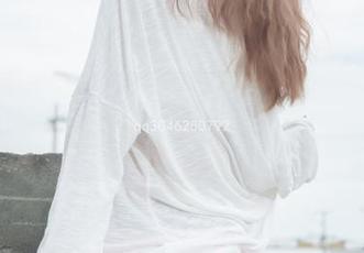 梦丝女神 - 电喵神秘降临长城,灵唯的高清写真让我咋舌!