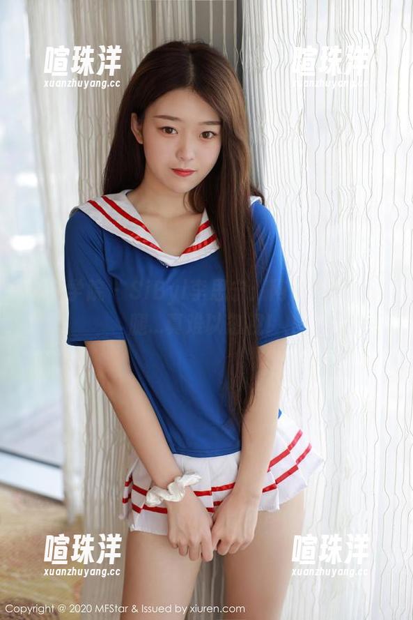 模范学院-SiByl李思宁 模范学院 - SiByl李思宁:网袜写真,这腿...真难以忽视!