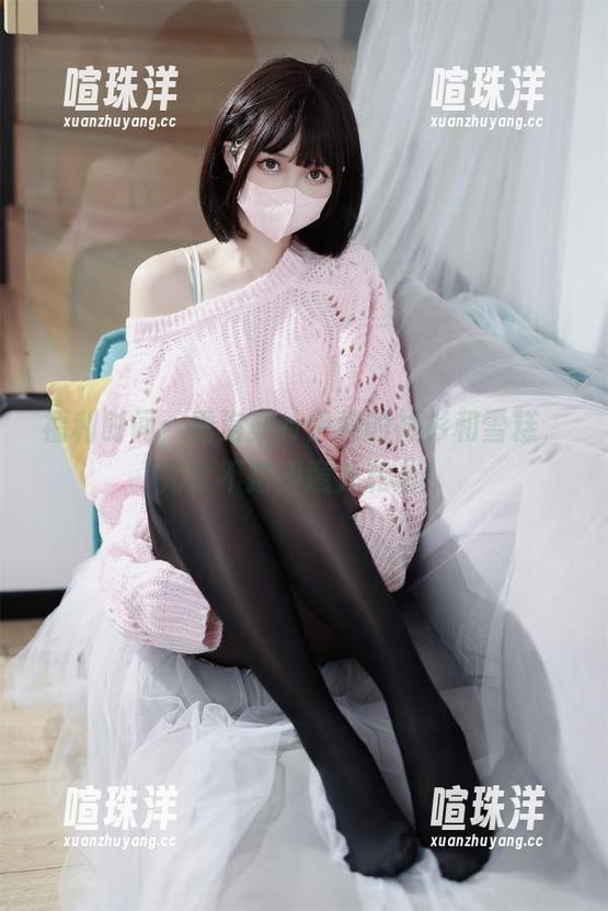 洛桑w伊梓 福利时间:看洛桑w伊梓的衬衫和雪糕,完全不搭却意外和谐!