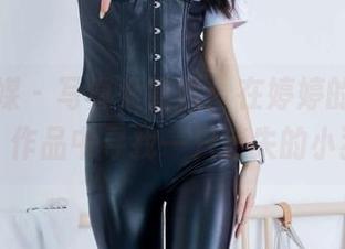 物恋传媒 - 写真大冒险:在婷婷的“温柔”作品中寻找一只迷失的小猫