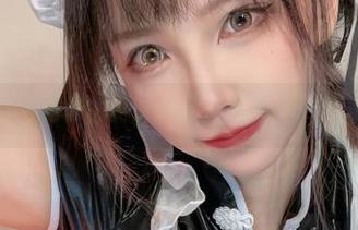 翻开狐洛洛子的毛衣合集,遇见云朵般的随性