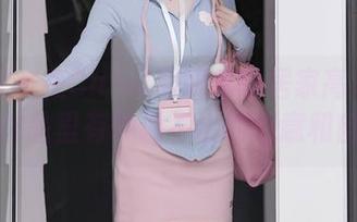 秀人网 - 在Carol周妍希的居家高清日记中,作品里有种说不出的随意和自在。