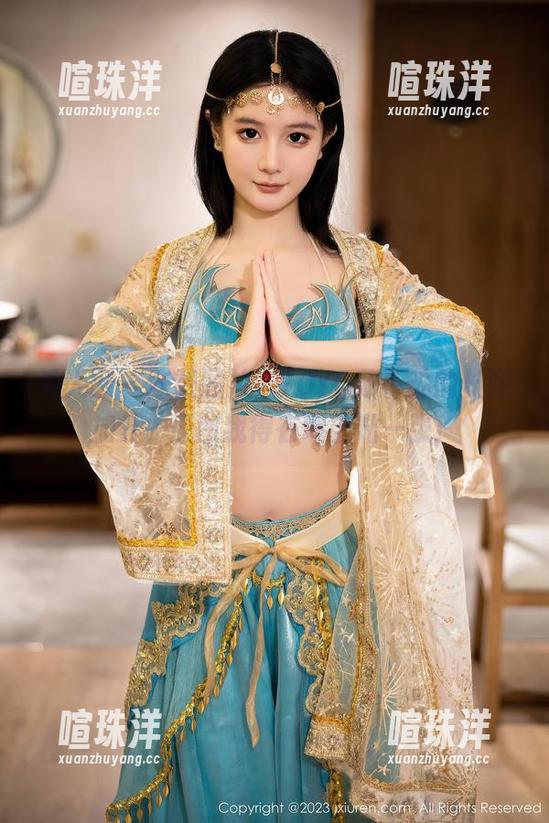 秀人网 - 这张图片，YOYO苏小苏的长腿加分，原图我得在墙上贴一张！