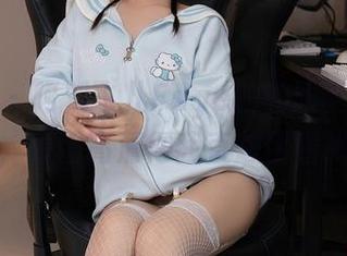 秀人网 - 阿刘飞儿Faye的和服真让人眼前一亮,原图高清得我直想围着她转圈。