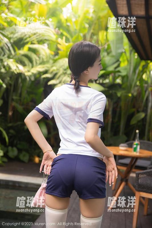 秀人网-区静瑶 秀人网 - 区静瑶私拍夏天,光影之间隐藏的小意图,得了,别问我。