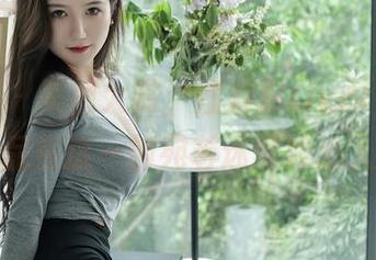 秀人网 - 美图大赏,江淑影river的“温柔”作品在这一刻宛若迷雾般沁人心脾。
