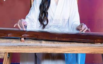 秀人网 - 王曼柔日常美图,画面和我的早餐一样——混乱而艳丽!