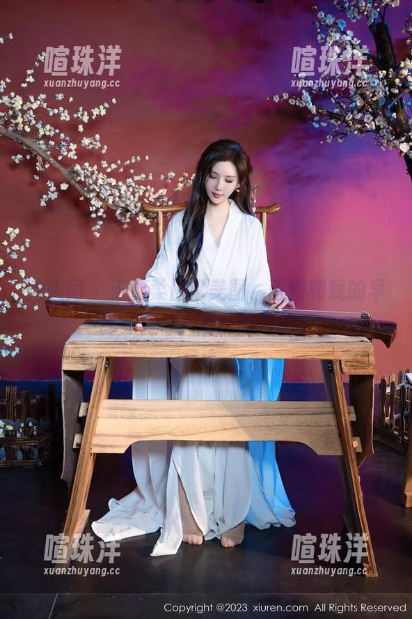 秀人网-王曼柔 秀人网 - 王曼柔日常美图,画面和我的早餐一样——混乱而艳丽!