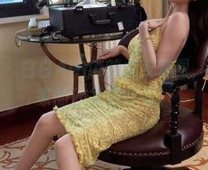 秀人网 - 白白Alina的女友套图,比你自家的沙发还舒适!
