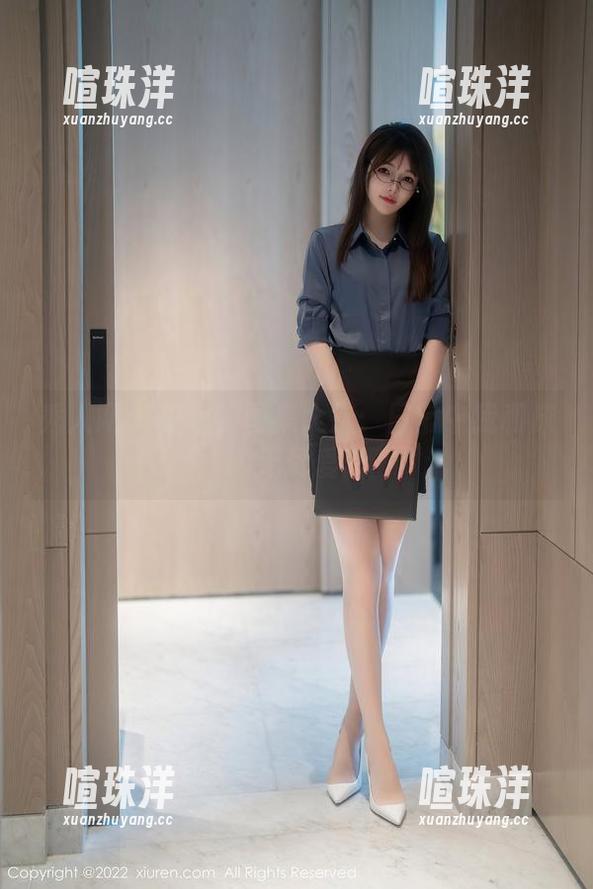 秀人网 - 美七的图集大赏：日常中我和床的无尽爱恋