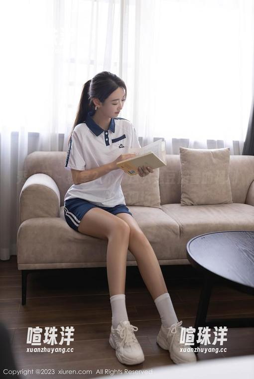 秀人网-豆瓣酱 秀人网 - 教室?不,这只是豆瓣酱的福利创作现场