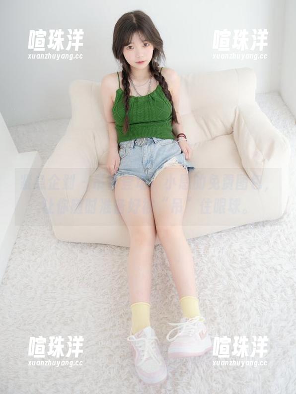 紧急企划 - 吊带登场！小恩的免费图包，让你随时准备好被“吊”住眼球。