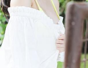 美媛馆 - 小夕juju，给你带来一场高中裸足写真，光脚也能很优雅！