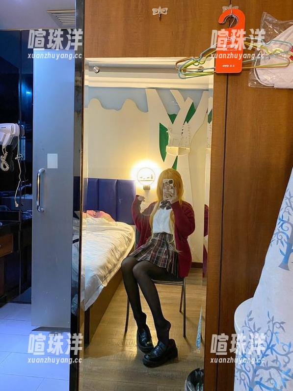 芋圆侑子 认真观察套图中的芋圆侑子,哦,是女神奇遇记?