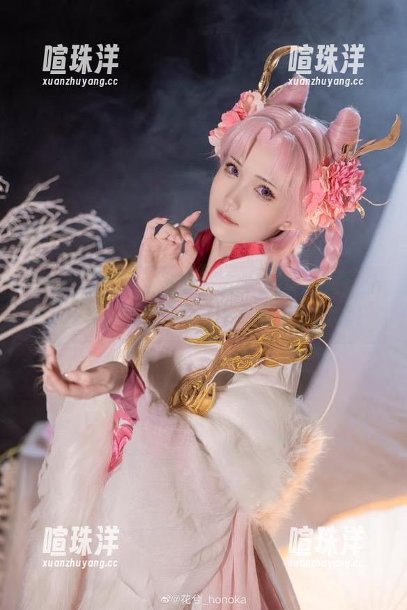 花兮_honoka资源：当冬雪遇上花兮_honoka，香气四溢，不看可要后悔哦！
