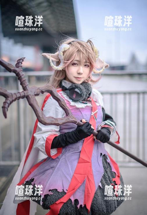 从小恶魔到艾什：蓝小沂KiKi的写真，里面还有糖果吗？