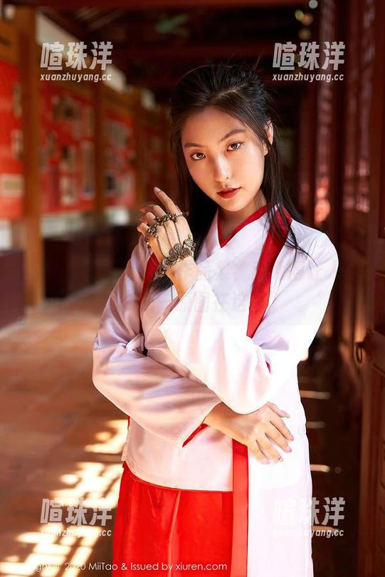 蜜桃社-月音瞳 蜜桃社 - 月音瞳的作品集,清纯得让人想捏一把—原图在这里。
