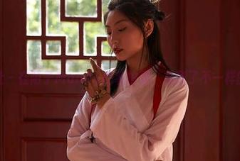 蜜桃社 - 在陌子Mandy的私拍里,找到了不一样的妹妹