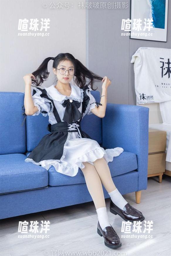 袜啵啵 - 看小甜豆展现无圣光中的aj1板鞋图集，总让人有种想买的冲动。