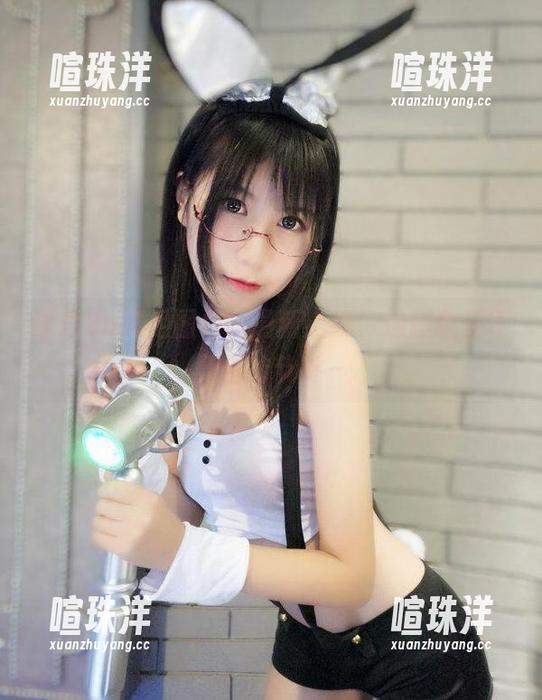 逐月Su 逐月Su裸足图包,最新上线,连脚趾都不劈腿的节奏~