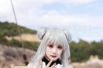 如果阿雪雪的“纯白美图”能替我换一套衣服就好了……不过衣服没换,心情先换了。