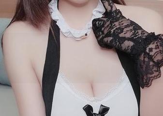 图库里的小妹妹,雯粥粥你这偶像之路走得太悠闲了吧?