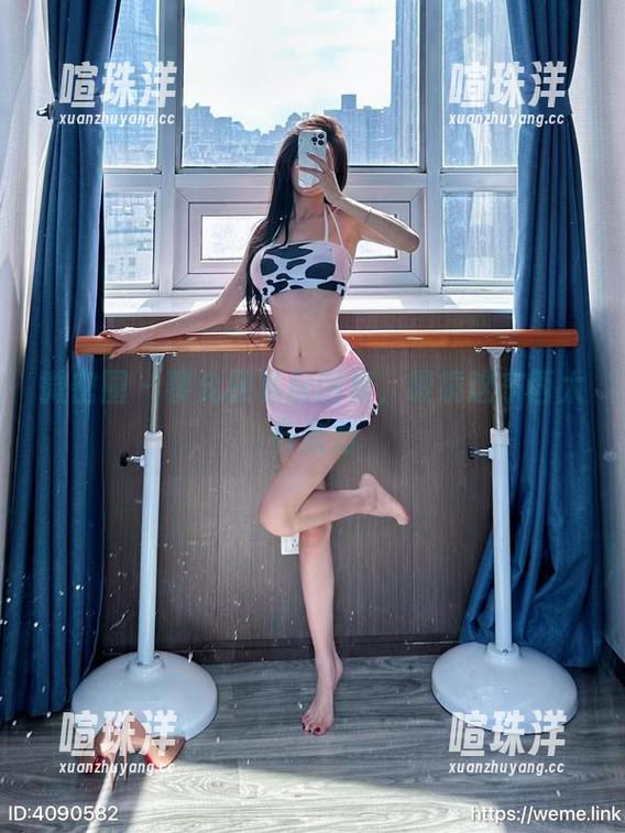 微密圈 - 黎允熙私房图集，眼镜这东西太有魔力